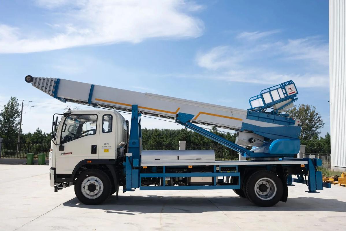 张家口桥西云梯上料车租赁费用