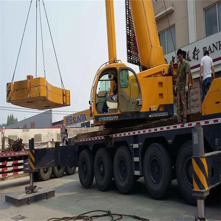 张家口桥西当地吊车出租|机器吊装|75吨|工厂搬迁服务